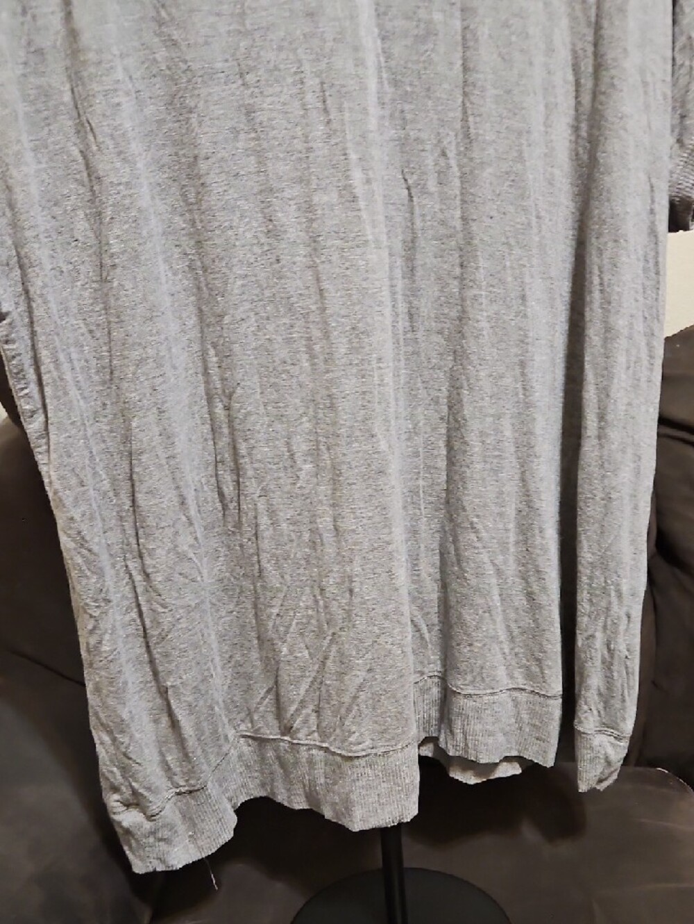 torrid Light Gray Short Sleeve Pullover Top - Picture 3 of 5